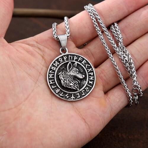 Vintage Nordic Viking Wolf Pendant Necklace Round Stainless Steel Norse Runes Pendant For Men Women Punk Nordic Talisman Jewelry