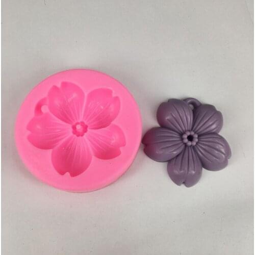 Flowers Car Pendant Silicone Molds Handmade Soap Mould Gypsum Cake Making Tools
