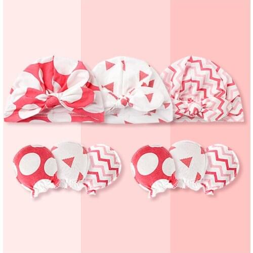 Lovely Baby Hat Gloves Set Newborns Dot Strip Beanie Cap Warm Elastic Autumn Hats Anti-Scratch Gloves Soft Girl Headwear
