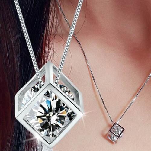 Love Cube Womens Square Zirconium Inlaid Lock Bone Chain Pendant Korean Fashion Womens Necklace Valentines Day Gift