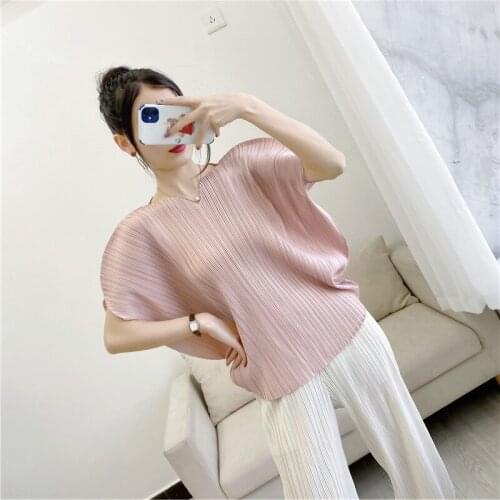 2021 Summer Miyak Pleated T-shirt Women Loose Plus Size Short Sleeve Solid Color Casual V-Neck Thin Top Female Fashion Tee