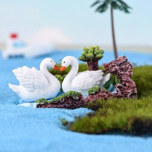 1pc Swan Rabbit Snowman Miniature Dollhouse Decor Glass Ornament Figurine Garden Fairy Home Decoration DIY Accessories