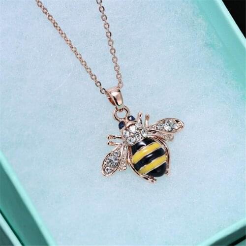 1PCS Gold-color Little Bee Pendant Necklace Cute Solid Cute Women Rose Animal Necklace Jewelry For Women