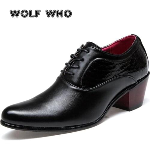 Wolf Who Men's Classic Shoes