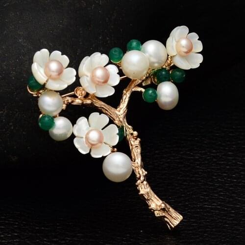 FARLENA Jewelry Handmade Artificial Crystal Flower Brooches Pins with Freshwater Pearls for Women Vintage Natural Shell Brooch