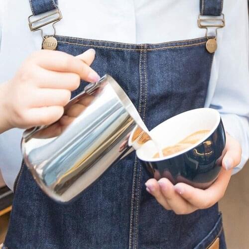 Milk Frothing Pitcher 20Oz Stainless Steel Espresso Steaming Pitcher with Thermometer Coffee Milk Frothing Cup