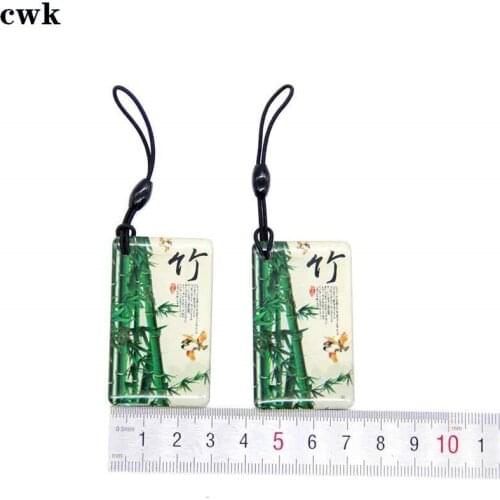 125KHz RFID ID EM4305 Writable Bamboo Waterproof Epoxy Hang Key Rewritable Token Key Tag Badge Keychain Access Control Card 1Pcs