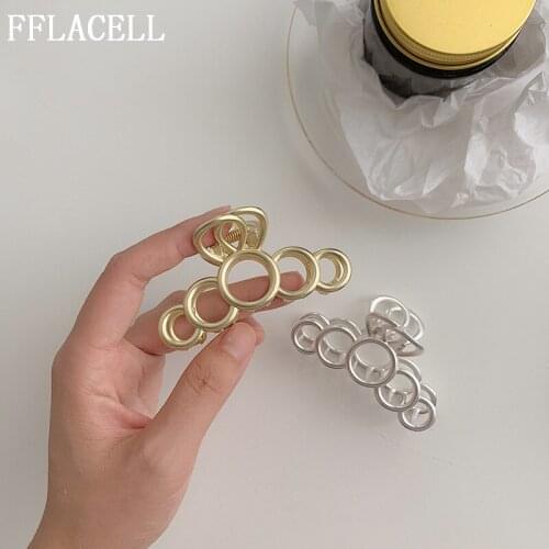 Korean Geometric Hollow Hair Claw Clamps Metal Hair Crab Hair Clip Solid Color Hairpin Hair Accessories Women Banana Grips Slid