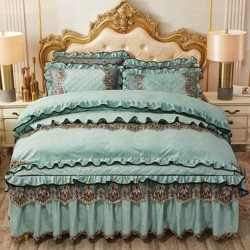 European Embossed Velvet Lace Duvet Cover Set Queen Bedding Set King Size Bedroom Luxury Double Bed Thick Quilted Bedskirt Solid