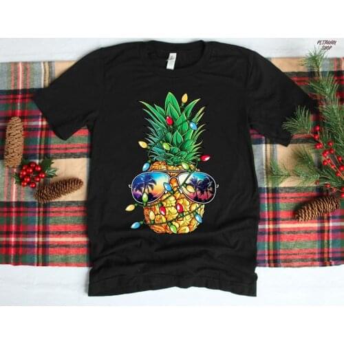 Pineapple Christmas Tree Lights Xmas Unisex Gifts Sunglasses pattern T-Shirt cotton crewneck short sleeve fashion top tees for