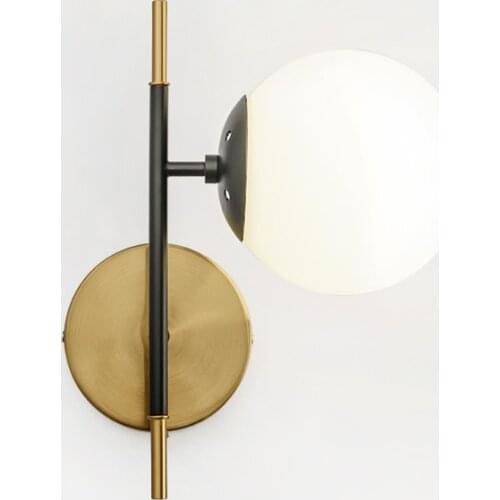 Modern Glass Ball Wall Lamp Sconce Led Bedroom Wall Light Fixture for Home Decor Nordic Foyer Living Room Corridor Luminaire E27