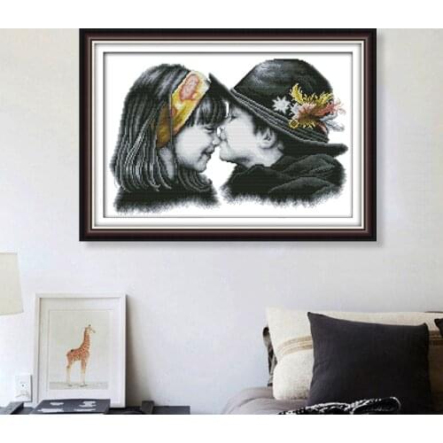 Cute couple kissing Cross Stitch Kits Embroidery Needlework Set 11CT 14CT Cross Stitch Pattern for Home Deco Valentines gift