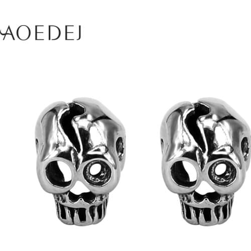 AOEDEJ Skull Men Earrings Punk Small Earings Trendy Stud Earrings For Men Fashion Jewelry Aretes De Mujer Orecchini Donna