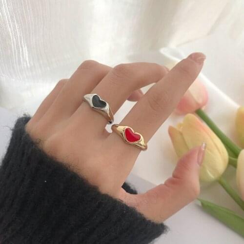 Romantic Simple Red Black Heart-shaped Metal Ring Fashion Cute Wedding Finger Ring for Women Punk Party Jewelry Gift Engagement