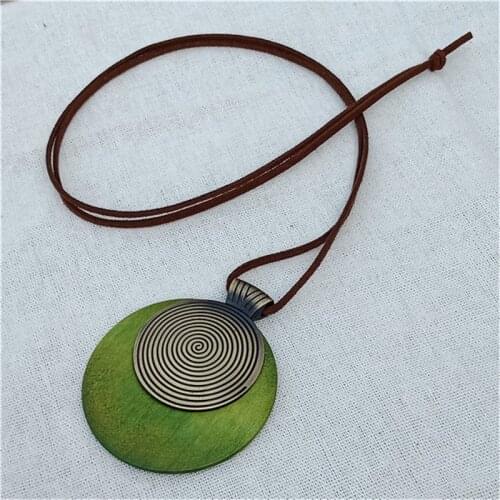 Vintage woman choker necklace Wholesale Fashion Jewelry Wooden Round lines pendant Long necklace for women collares green