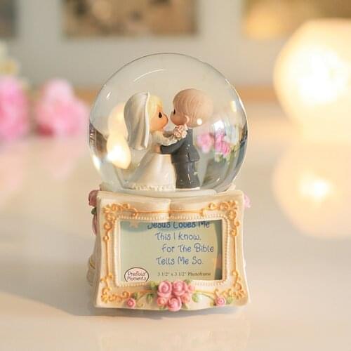 Drop frame Doll Music crystal ball music box music box rotary snow wedding gift creative practical