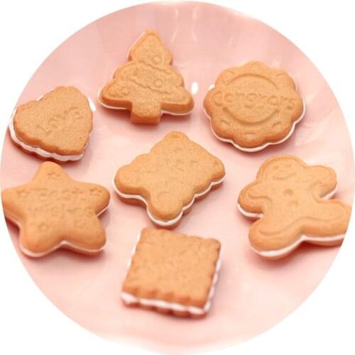 Charms Resin Bear heart Christmas Tree Biscuits Flat Back Cabochon Gingerbread Man DIY Resin Craft Decoration Resin Bread Food