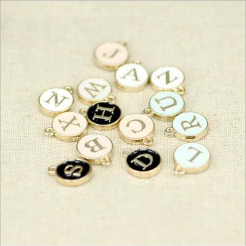 100pcs/lot color alloy drop oil 26 letters of alphabet decoration geometry round shape floating locekt charms diy jewelry making