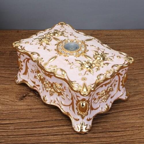 Size 13.5x19x9.5cm Fashion Metal Vintage Jewelry Case Trinket box Flower Carved Design elegant Zinc-alloy Box Small Gift Storage