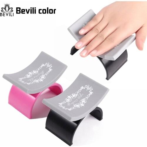 2021 U Shape Nail Art Pillow Nail Tools Equipment for Manicure Hand Arm Rest Holder Washable Soft Silicone Nail Palm Rests Stand