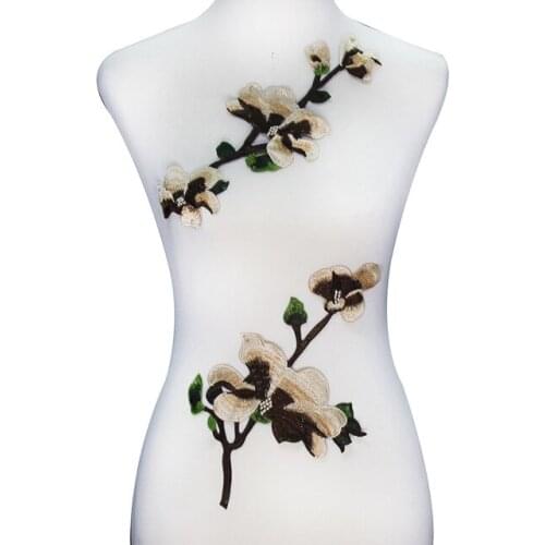 1set Floral Lace Embroidered Applique Lace Motif Fabric Patches Embossed Lace Motif Venise Sew on Clothes Craft Sewing T2235