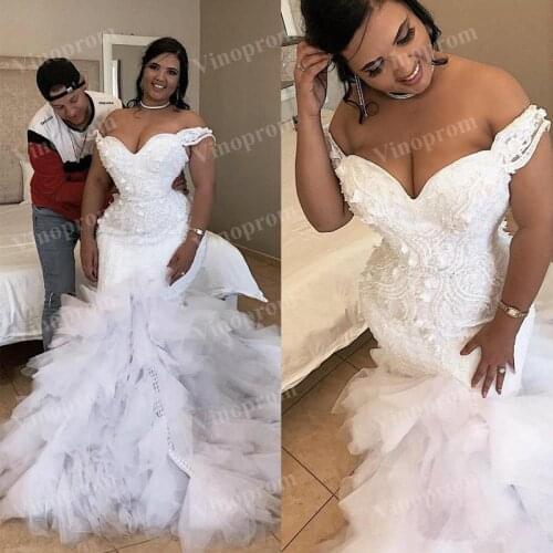 Plus Size Wedding Dresses Lace Floral Appliqued Off Shoulder Mermaid Bridal Gowns Tiered Ruffles Elegant African robes de mariée