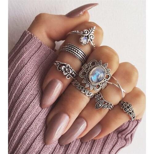 8 Pcs/Set Bohemian Rings Set Crown Carved Leaves Rhinestone Geometry Silver Color Ring Set Vintage Couple Valentines Day Gift