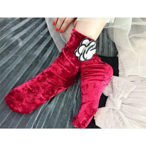 Gtglad New Arrived Korean Style Fashion High quality big Camellia velvet Glitter Socks Women Winter velvet Pile heap socks
