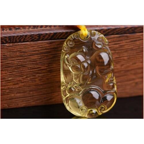 The new light spot new natural shuijing Pendant pendant and a pig pig with hand woven rope