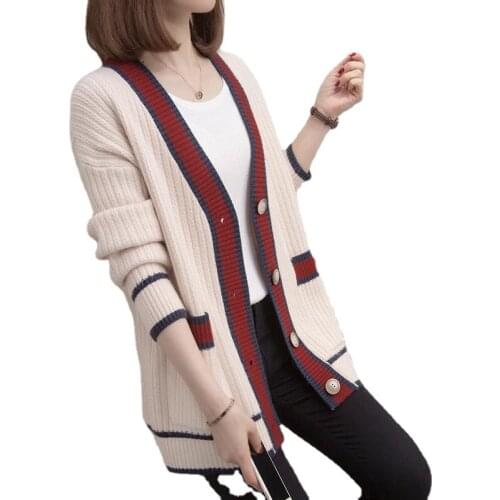 Xiaoxiangfeng V-neck sweater coat womens autumn and winter 2021 new loose outer jacket thickened outer knitted cardigan