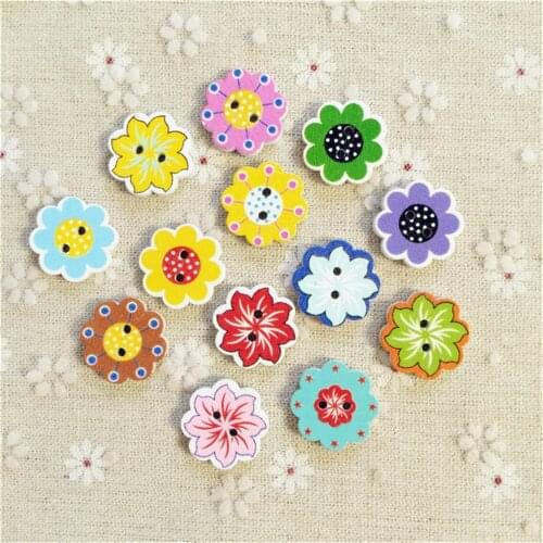 50pcs 20mm Wooden Flower Buttons Mixed Sewing Crafts Embellishments Cardmaking Floral Accessories