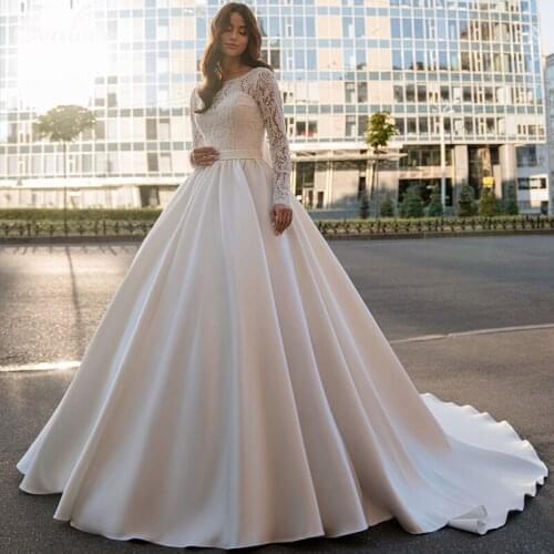 EVALOVE Romantic Scoop Neck Long Sleeve A-Line Wedding Dress Luxury Beading Appliques Court Train Satin Bow Princess Bridal Gown