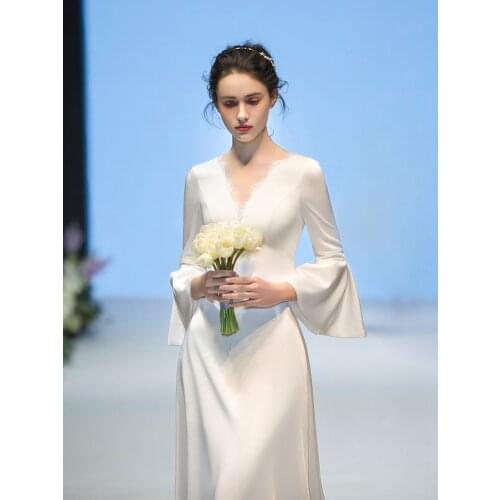 2020 Design Elegant V Neck Silk Like Wedding Dress French Wedding Dress Fantasy Super Fairy Dress Satin Floor Length