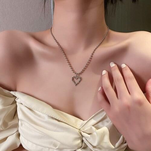 Rice beads hollow love pendant clavicle chain 2021 new fashion hip-hop sweater necklace female Jewelry on the neck