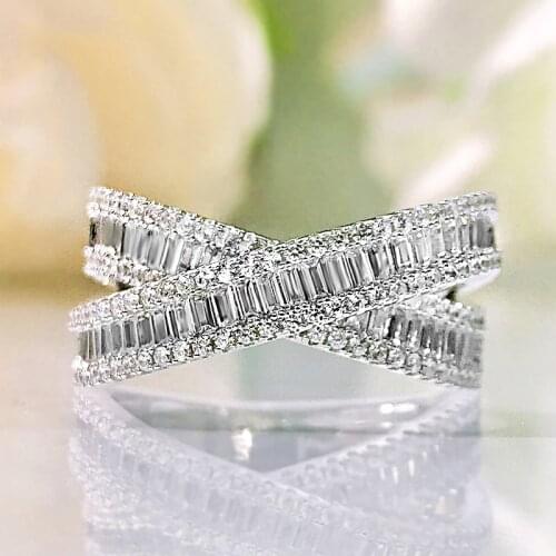 Luxury Real 925 Sterling Silver Emerald Cut Crossover Design Ring Cold Wind Niche ins Retro Womens Fine Engagement Jewelry Gift