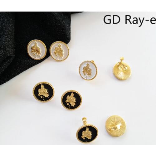 Fashion Buttons Round Earrings Vintage Head Coin Women Stud Earrings Personalized Beauty Portrait for European and American 283