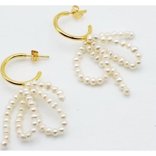 Cutting-edge fashion earrings, small white pearls 3.5 mm in diameter, handmade ideas, ladies earrings, pearl flower earrings