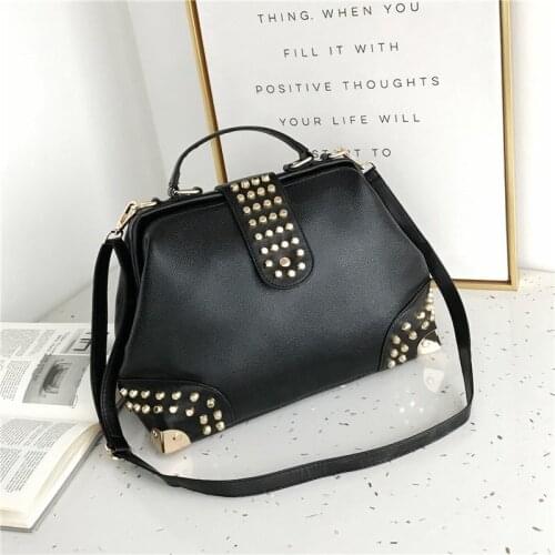 Women Purse Rivet Shoulder Bag Fashion Purses And Handbags Luxury Designer Crossbody Bags Large Capacity Tote Bag Wholesale Bags