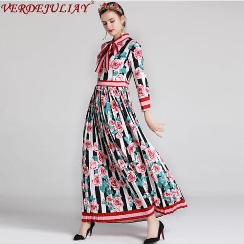 Wholesale Bohemian Long Dresses New Women Fashion Flowers Print Wrist Sleeve Floor-Length Colorful European Pleated Dress