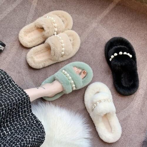 Classics Retro Pearl Faux Fur Slippers Women Designer Soft Fluffy Flat Indoor Slides Winter Plush Furry Shoes Chic Home Slippers