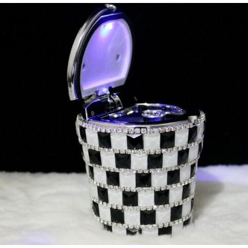 Rhinestone Ashtrays with Lids LED Light High DIY Diamond-studded High Quality Weed Ash Tray Smoking In Car Cigar Ash Tray Travel