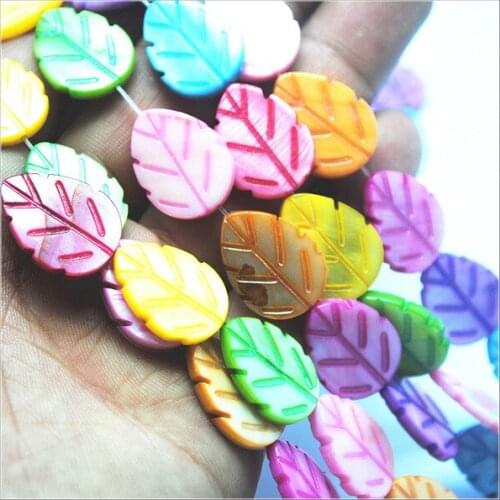 20pcs Carving Shell Leaf Shapes Strings Colorful pearl strands 15x20mm pretty shell beads accessories for bracelets making par