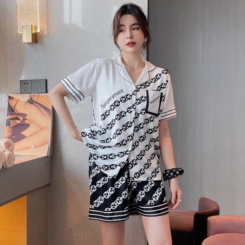 Summer Womens Pajamas Set Fashion Chains Pattern Short Sleeve Shorts Sleepwear Silk Like Leisure Homewear Nightwear for Girl