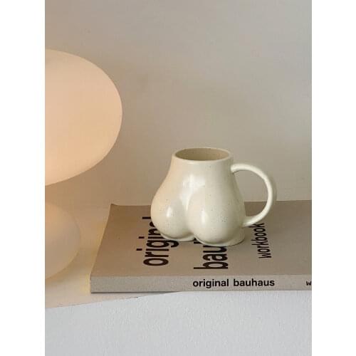 Ins Funny Butt Cup Creative Coffee Cup Ceramic Mug Simple And Lovely Solid Color Design Desktop Decoration Decoration Water Cup