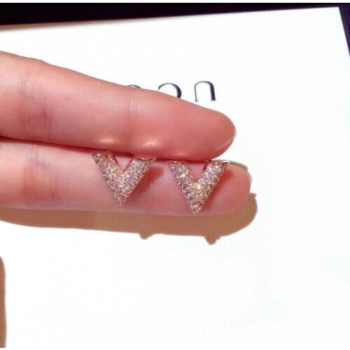 925 Silver Ladies New V Shape Zircon Earrings Simple Fashion Female Jewelry Korean Earrings Gold Silver Earrings