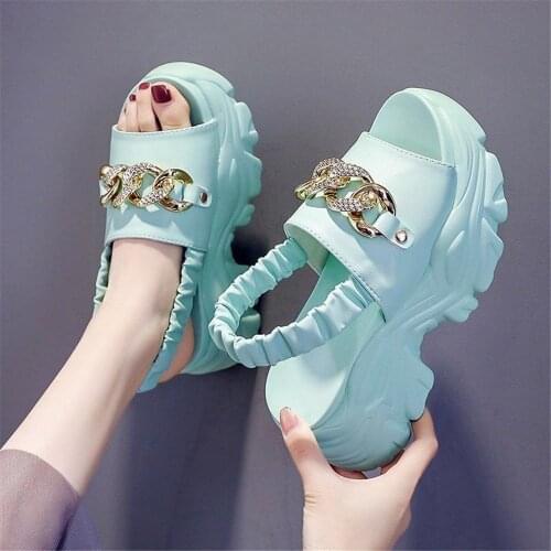 New Women Chunky Metal Chain Sandalias Thick Sole Outdoor Summer Casual Beach Sandals Female Wedges Fashion Comfortable Shoes