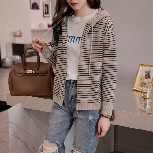 Spring Autumn 2019 New Women Short Knit Cardigan Sweater Striped Long Sleeve Hooded Zipper Knit Sweater Jacket Female Coat