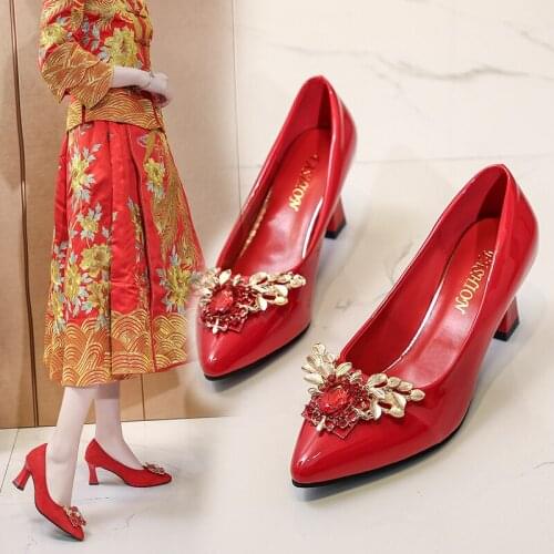 Ladies White Crystal Flats For Wedding Party Silk Stain Shoes Pointy Toe Nice Looking Fashion Silver Champagne Wide Fits