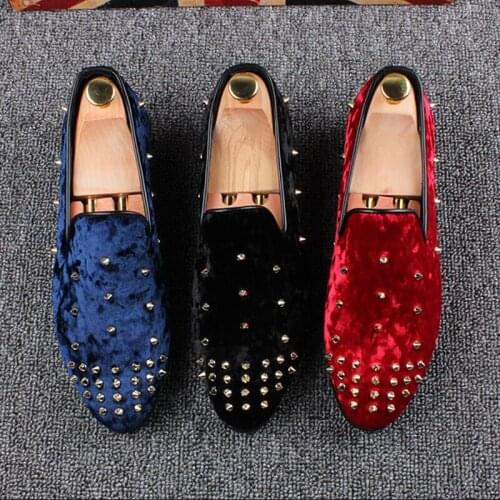 Brand designer mens fashion stage nightclub wear soft velvet leather shoes slip on rivets shoe breathable summer loafers zapato