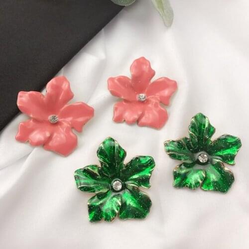 Korean jewelry flower beautiful earrings temperament popular contracted fashion new popular web celebrity with money